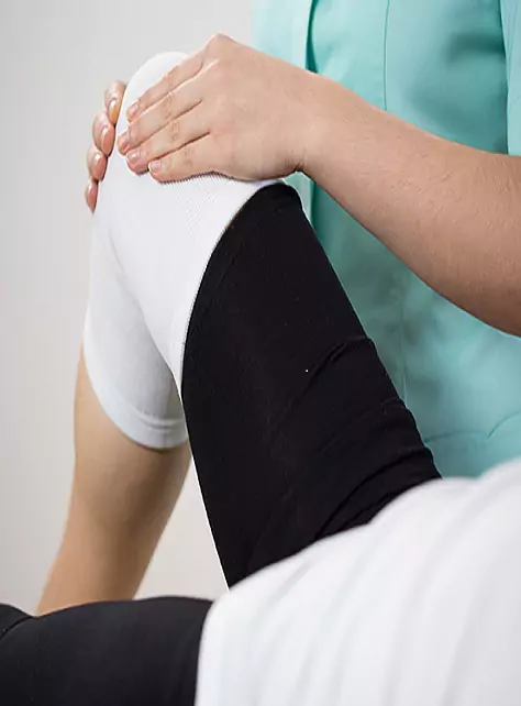 Knee Arthroscopy Surgeon in pune