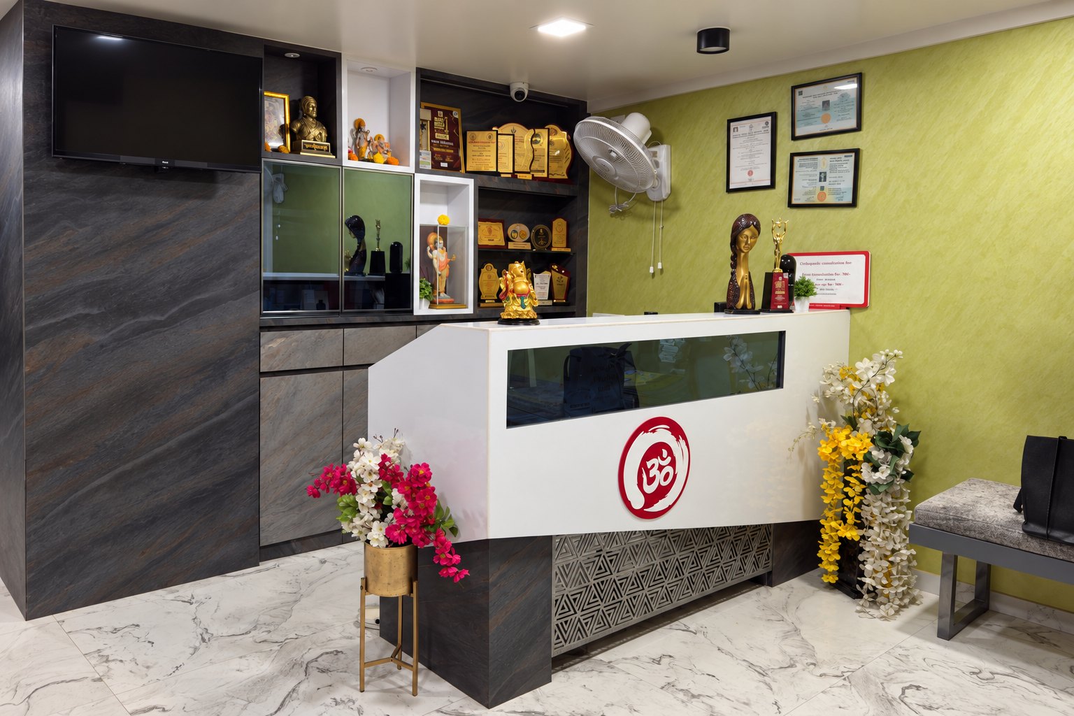 Om Hip & Knee Specialty Clinic, Kharadi